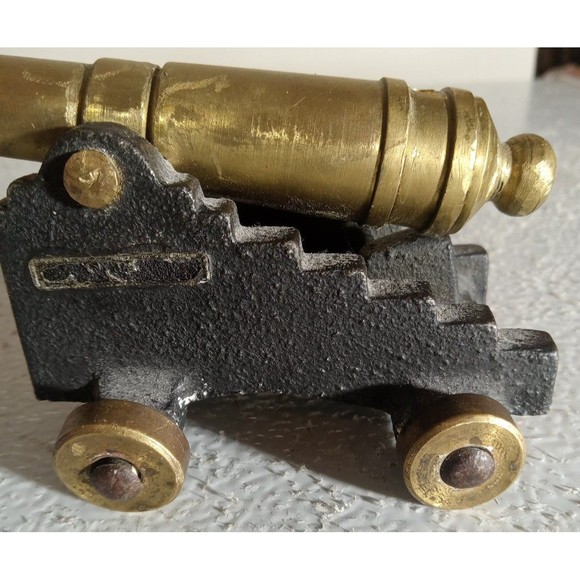 Antique Desktop Cannon 1/4 Model (MFCO) - Picture 8 of 12